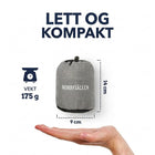 Campingputen pakket i oppbevaringsposen over en åpen hånd, grafikken viser vekt 175 g og mål 14 x 9 cm