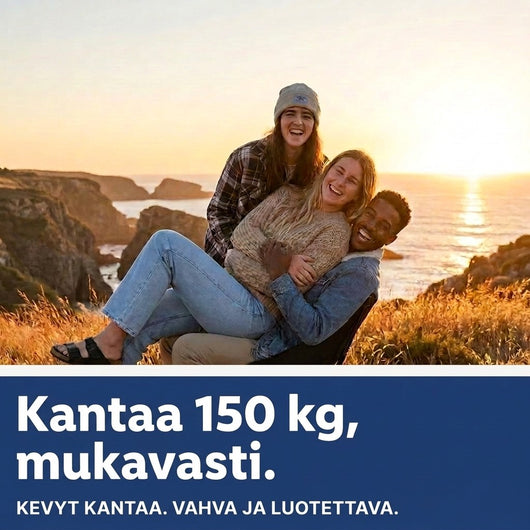 Kolme nauravaa ystävää istuu yhdessä retkituolissa meren rantakalliolla auringonlaskussa, teksti Kantaa 150 kg